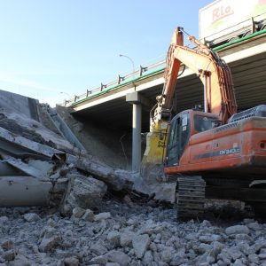 Demolición Puente AP-6 121